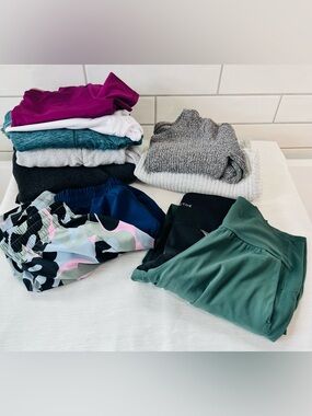 11 Mixed Athleisure & Knitwear Bundle - Green, Gray, Teal, Pink Accents